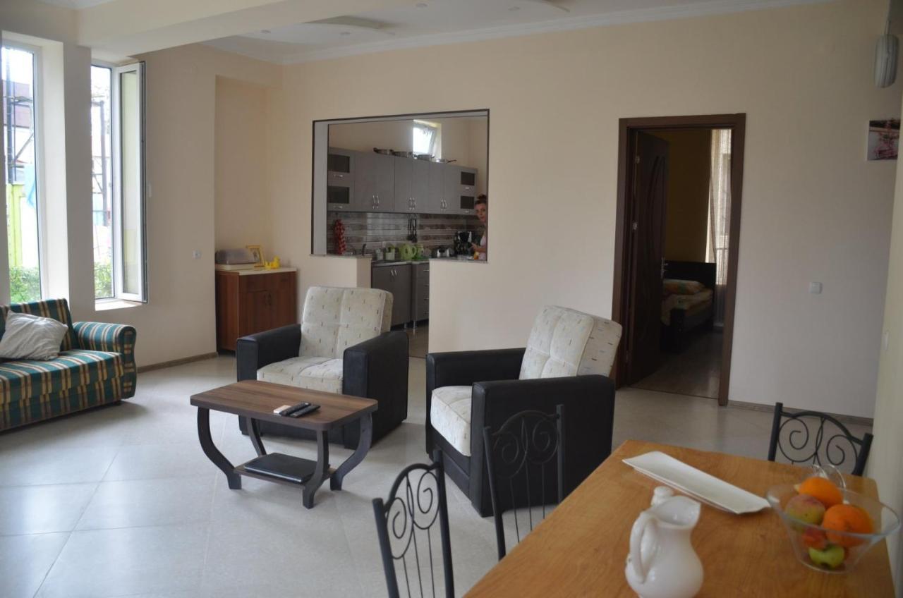 Bed and Breakfast Maka Ureki Exterior foto